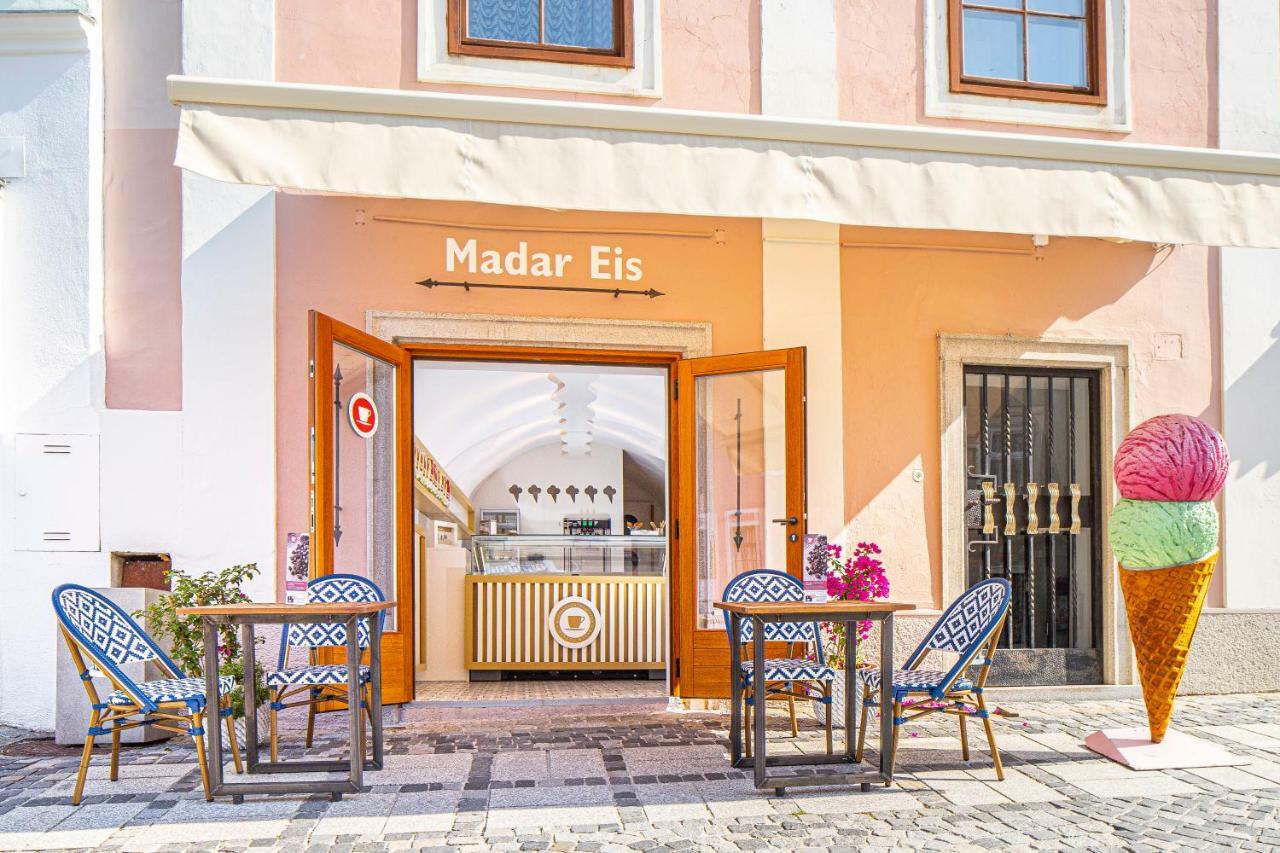 Madar Cafe Restaurant Zum Fuersten Melk Eksteriør billede